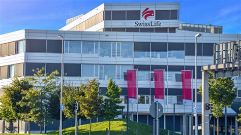 A family owned company based between the mountains and lakes in switzerland, who began life. Swiss Life Mediathek: Pressefotos