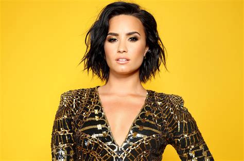 Demi lovato ретвитнул(а) sam fischer. Why Demi Lovato's Newest Revelation Could Help Relapsed Addicts