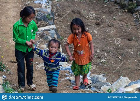 hmong-ethnic-minority-children-vietnam-editorial-stock-image-image-of-asean,-costume-125350719