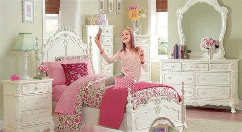 Stay in your comfort zone Cinderella Twin Bedroom Set for Little Princess Room ...