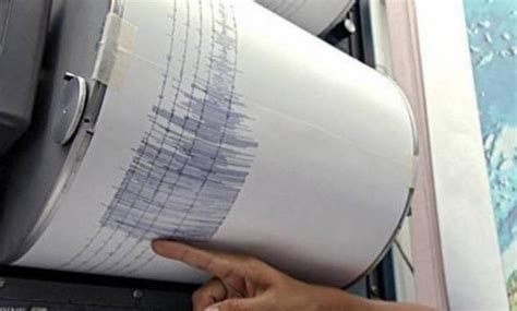 Που έγινε σεισμός πριν από λίγη ώρα. ΣΕΙΣΜΟΣ ΤΩΡΑ: ΙΣΧΥΡΗ ΔΟΝΗΣΗ ΤΑΡΑΚΟΥΝΗΣΕ ΤΗΝ ΑΘΗΝΑ | TASTV ...