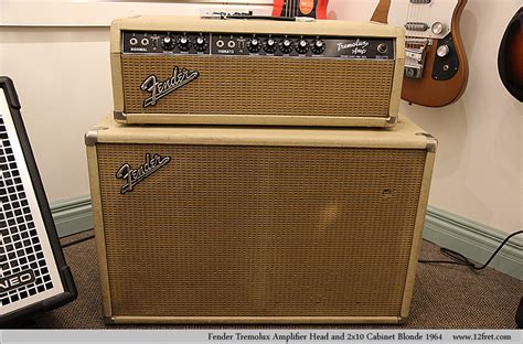 The fender tremolux was a guitar amplifier made by fender. Fender Tremolux Amp Head with Cabinet Blonde 1964 | www ...