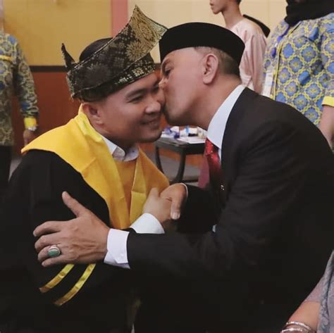 Posted by pecinta artis indo on sunday, july 18, 2021 pada malam hari ini, kita datang untuk doa bersama atau nyekar ke makam bung karno. Apriyandy: Terima Kasih Masyarakat Sudah Mendoakan ...