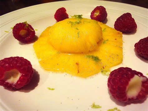 Fine dining dessert, strawberry ice cream, poppy seed mousse. Easy Fine Dining Desserts : Mango Cheesecake Recipe ...