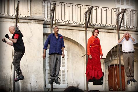 Cette fine art est imprimée avec l'archivisson epson. Les Pendus - Compagnie Kumulus | Festival "Cratere ...