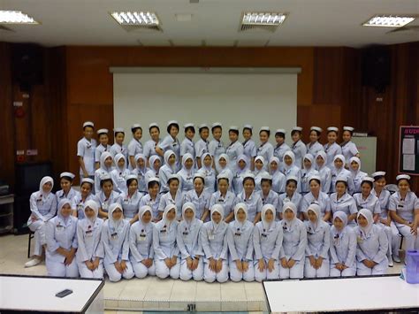 Kolej jururawat masyarakat, tawau, sabah. Wawa AkmaL