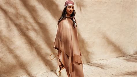 The islamic calendar follows the phases of the moon, commonly known as the lunar cycle. The ultimate wardrobe for demure dressing: Net-a-Porter ...