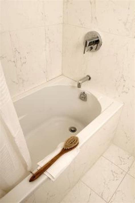 Scrub the area first with boat clean plus, full strength, to remove any wax or polish and. How to Clean a Yellowing Fiberglass Tub | Hunker | Plastic ...