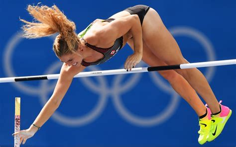 Stavhopp för herrar i friidrott vid olympiska sommarspelen 2016 (sv); Green's Kelsie Ahbe advances to women's pole vault final ...