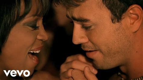 Veja as letras de whitney houston e ouça i will always love you, i have nothing, one moment in time, i look to you e muito mais músicas! Whitney Houston - Could I Have This Kiss Forever (Video Version) | Whitney houston, Enrique ...