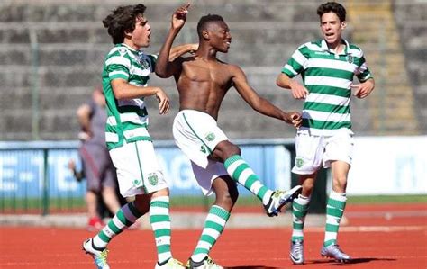 See rafael leão's bio, transfer history and stats here. Planète Sporting Clube de Portugal: UEFA Youth League ...