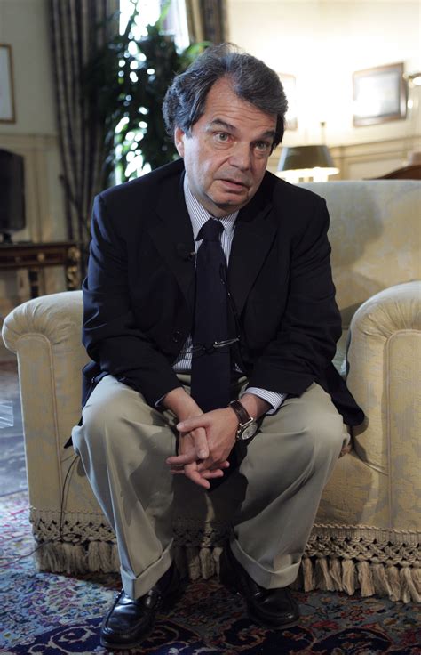 Lo spiega il capogruppo di forza italia renato brunetta. Le critiche di Brunetta e l'anomalia campana. Dal blog ...