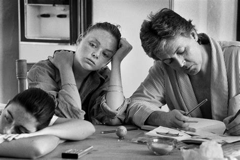 German guy films young latin swinger couples. DIÁRIO DOS BEATLES: Exposição de Mary McCartney mostra ...