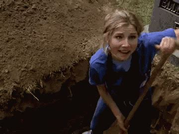 Dirty nicole graves gets dirty! Digging GIFs - Find & Share on GIPHY