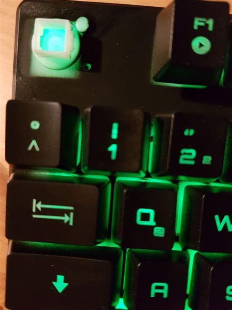 Die russische tastatur (русская клавиатура) ermöglicht es ihnen, schreiben, suchen und übersetzen online die russische sprache ohne eine russische tastatur auf dem computer. Die Empire K300 Gaming Tastatur im Test | gaming ...