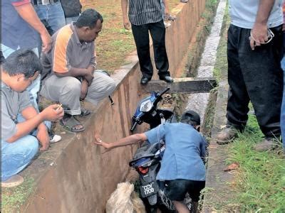 Berikut dikongsikan senarai kolej matrikulasi kpm senarai ini memaparkan 17 lokasi dan alamat kolej matrikulasi termasuk 2 kolej teknikal. Inalillahi wainailaihi rojiun