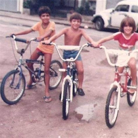 Rund 300 kolleginnen und kollegen sorgen jeden. Pin de Olinda Lopes em lembranças | Anos 80