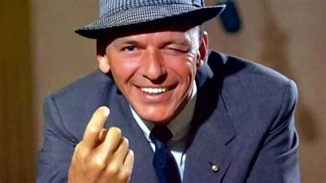 Old fashioned christmas with frank sinatra. Ricordi del passato: frank sinatra old school teacher ...