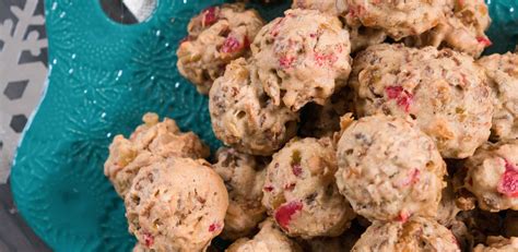 Trisha yearwood orzo salad made weight watchers friendly. Trisha Yearwood Christmas Cookies : His and Hers Turkey ...