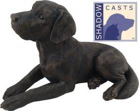 The most common pet urns material is metal. SHADOWCAST-PET-URNS