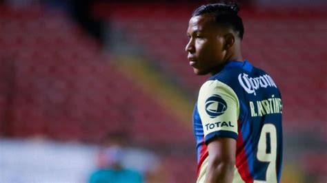 El américa piensa seriamente el regreso de roger martínez a las convocatorias. Roger Martínez; contrato y cuánto dinero pide América ...