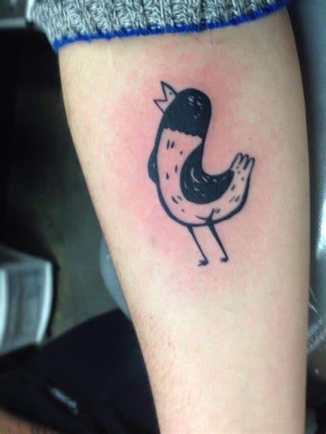 Rock music is very linked to tattoo art, and if we first think to hard rock, we don't have to forget punk rock tattoos. Pop punk tattoo | Punk tattoo, Pigeon tattoo ...