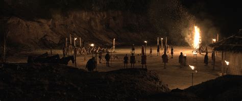 Romulus and remus, two shepherds and loyal brothers, end up taking part to a journey that will lead one of them to be the founder of the greatest nation ever seen. Il primo re: andare controcorrente | Recensione