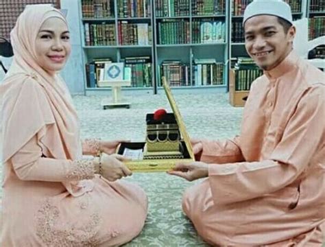 Noorainul naqim mohd radzi, who is also widely known as dr aireen, pleaded not guilty before magistrate wong chai sia, harian metro reported. Da'i Farhan tarik sam4n, rakan baik bekas isteri mohon ...
