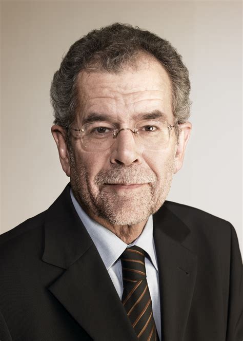 Alexander van der bellen is an austrian politician and economist. Austrian presidential election, 2016 - Wikipedia