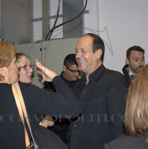 Όπως ειπώθηκε μάλιστα στο πρωινό, η χριστίνα κεφαλά και ο σάκης κατσούλης, ο οποίος μπαίνει κι αυτός στο survivor υπήρξαν ζευγάρι μετά τον χωρισμό του δεύτερου από τη μαριαλένα ρουμελιώτη. Στα Καμαρίνια Της Κας Επιθεώρησης - Cosmopoliti.com ...