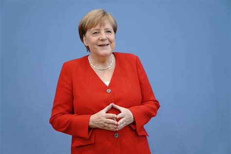 Trained as a physicist, merkel entered politics after the 1989 fall of the berlin wall. Angela Merkel, storia e profilo della Cancelliera tedesca