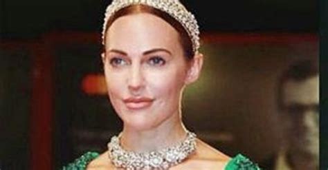 Biyografisi, hayatı, özgeçmişi, doğum yeri, doğum tarihi, fotoğrafı kaç yaşında, memleketi ve nereli olduğu? Meryem Uzerli'den 'estetik' iltifat - Takvim