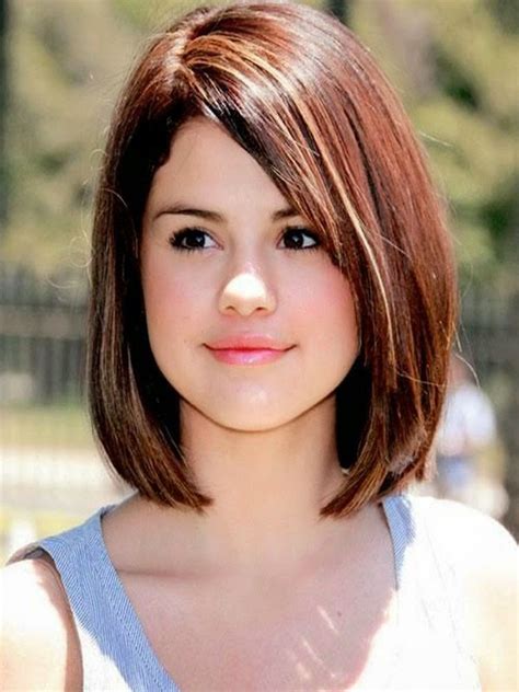 Berikut ini beberapa inspirasi gaya rambut pendek untuk perempuan wajah bulat dan chubby. Model Rambut Pendek Wanita Pipi Tembem - Model Rambut Terbaru