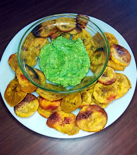 To put something into a liquid for a short time: Plantain Chips and Avocado Dip • Oh Snap! Let's Eat!