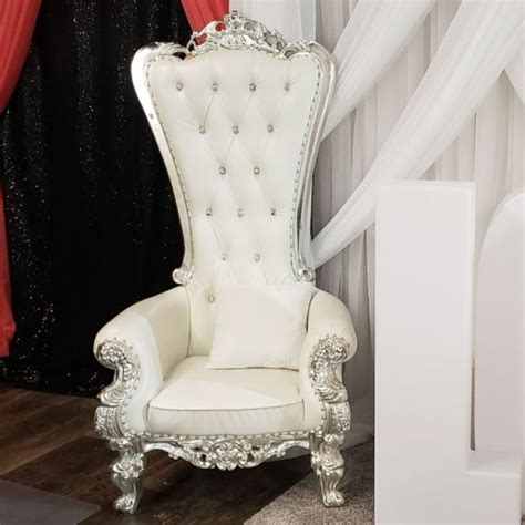 Chiavari chairs are great for all occasions including weddings, anniversaries, formals, retirement parties, birthday parties, corporate events, and more. Lounge Furniture for rent