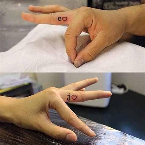 This can never go out of style. 81 Cute Couple Tattoos That Will Warm Your Heart | Cute ...