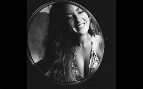 Mariana pacheco é surpreendida por amigos do teatro musical. Mariana Pacheco Atriz volta a ser grande aposta da SIC ...