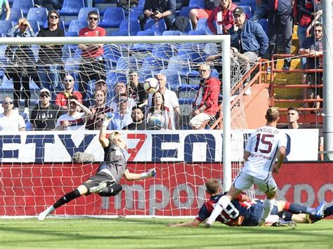 Goran pandev is expected to keep his. Genoa-Torino 0-1: il gol di Ansaldi fa decollare la ...