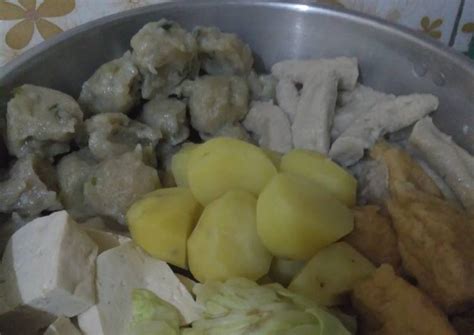 Bunda bisa coba resep siomay ayam berikut . Resep Siomay Sederhana / Rasanya begitu khas dan nikmat.
