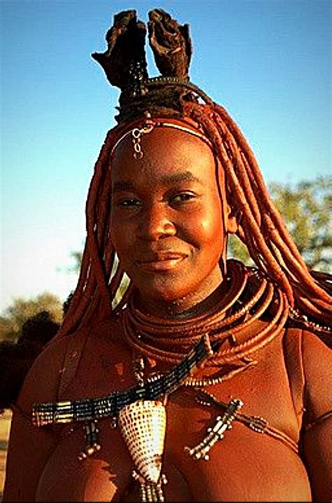 Ich flog in die luft und landete auf dem rücken. Himba, Angola