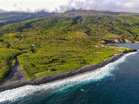 Vacant land for sale at below market prices throughout the united states. 0 Piilani - Land for Sale - Hana, Maui HI | Maui Exclusive ...