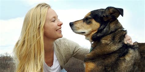 Aquí no hacemos distinción ni buscamos modelos. PublikoLas mujeres duermen mejor con su perro que son su ...