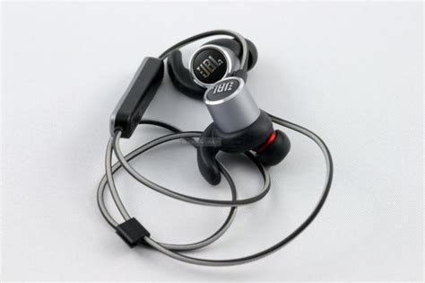 The jbl reflect mini 2 are great sports headphones that are versatile for everyday casual use. JBL Reflect Mini 2 Bluetooth sportfülhallgató teszt | av ...