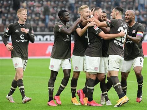 Zum saisonfinale tritt der fc st. Jetzt im Liveticker: So läuft es für den FC St. Pauli ...