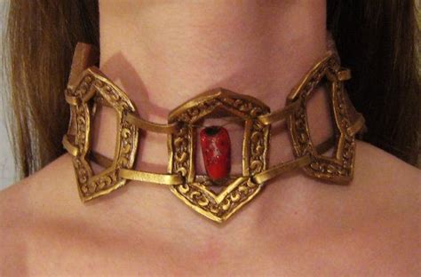 Melisandre removed the necklace to die. Melisandre's Choker | Chokers, Necklace, Jewelry