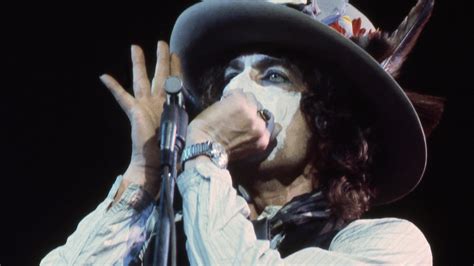 Sons of thunder is a television show that ran from march to april 1999 on cbs. Documentary Review: Scorsese, "Rolling Thunder Revue: A ...