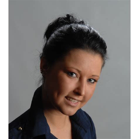 Die zeiten des kundendienstes können unterschiedlich ausfallen. Carolin Richter - Bankkauffrau - Ostsächsische Sparkasse ...