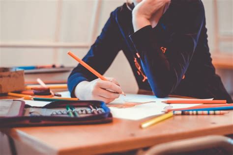 O enem sempre vai evitar trabalhar com temas que sejam esperados. Professora lista possíveis temas para redação do Enem ...