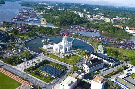 | nevertheless this quiet darussalam (arabic for 'abode of peace') has the largest oilfields in southeast asia (though. Lowongan Spa Therapist Pria / Wanita Negara Asia - Brunei ...