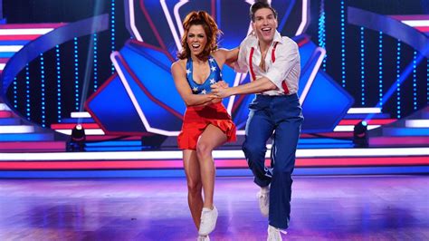 Vanessa mai und christian polanc begeistert mit ihrem lieblingstanz «lets dance 2017». Let's Dance 2017: "Power-Chica" Vanessa Mai und Christian ...